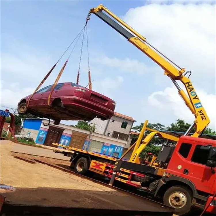 南漳吊车救援小汽车怎么吊