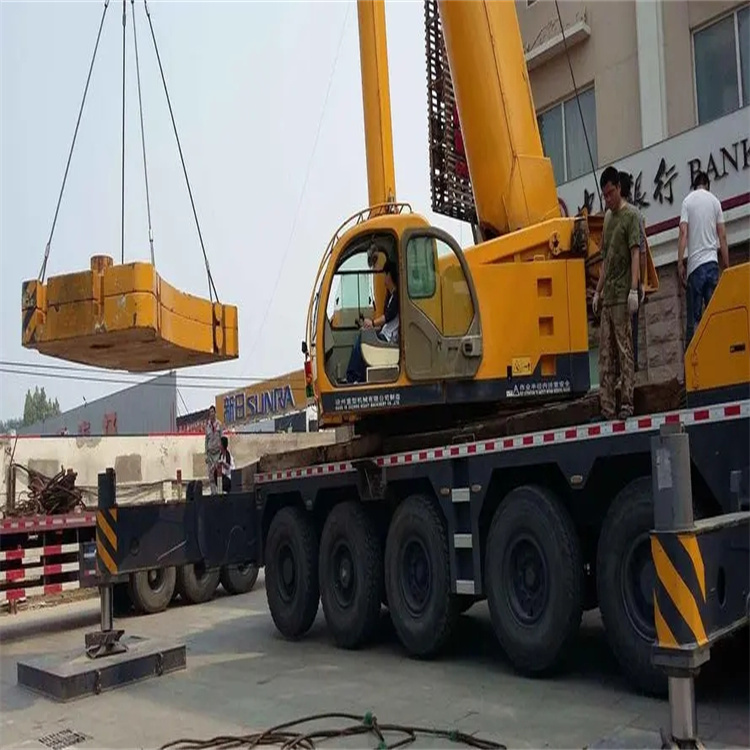 南漳当地吊车出租|机器吊装|75吨|工厂搬迁服务