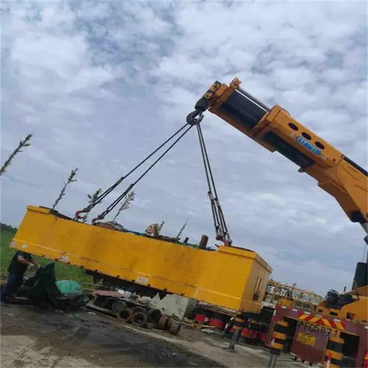 南漳随车吊吊集装箱怎么吊